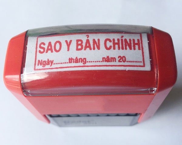 khac-dau-sao-y-ban-chinh